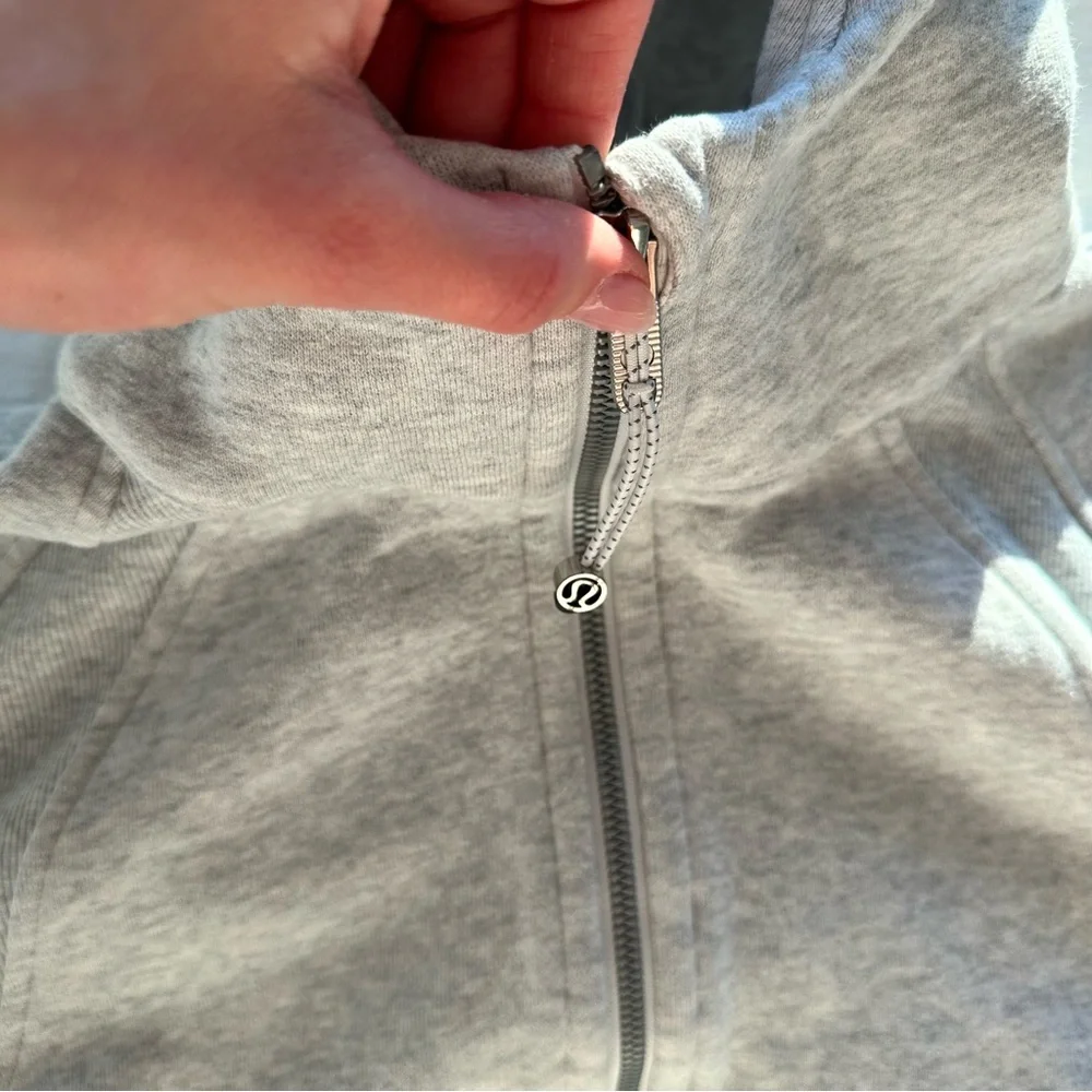 Lululemon Scuba Oversized Cropped Half Zip Hoodie in Heathered Grey - Picture 2 of 5